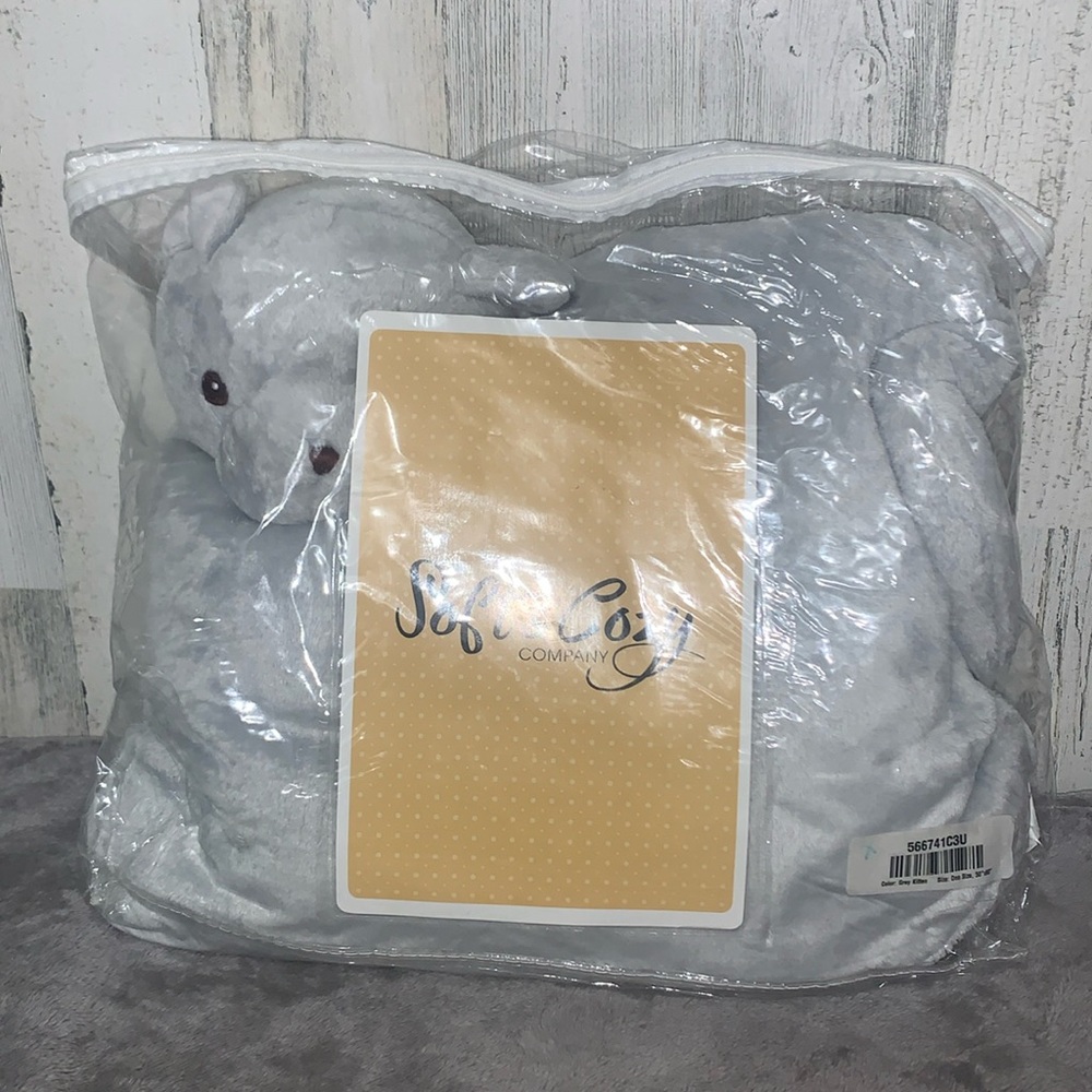 *0322 Soft & Cozy Kitten Pillow with Throw